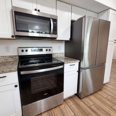 Property photo 2 of 3702 Autumn Ln