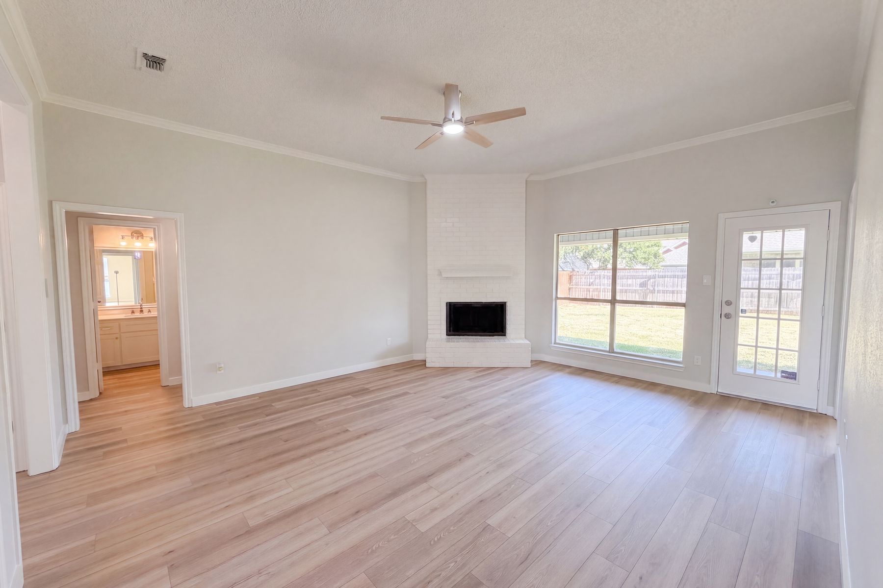 Property photo 3 of 6037 Sundown Dr