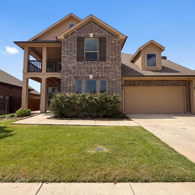 Property photo 1 of 725 Lyndhurst Dr