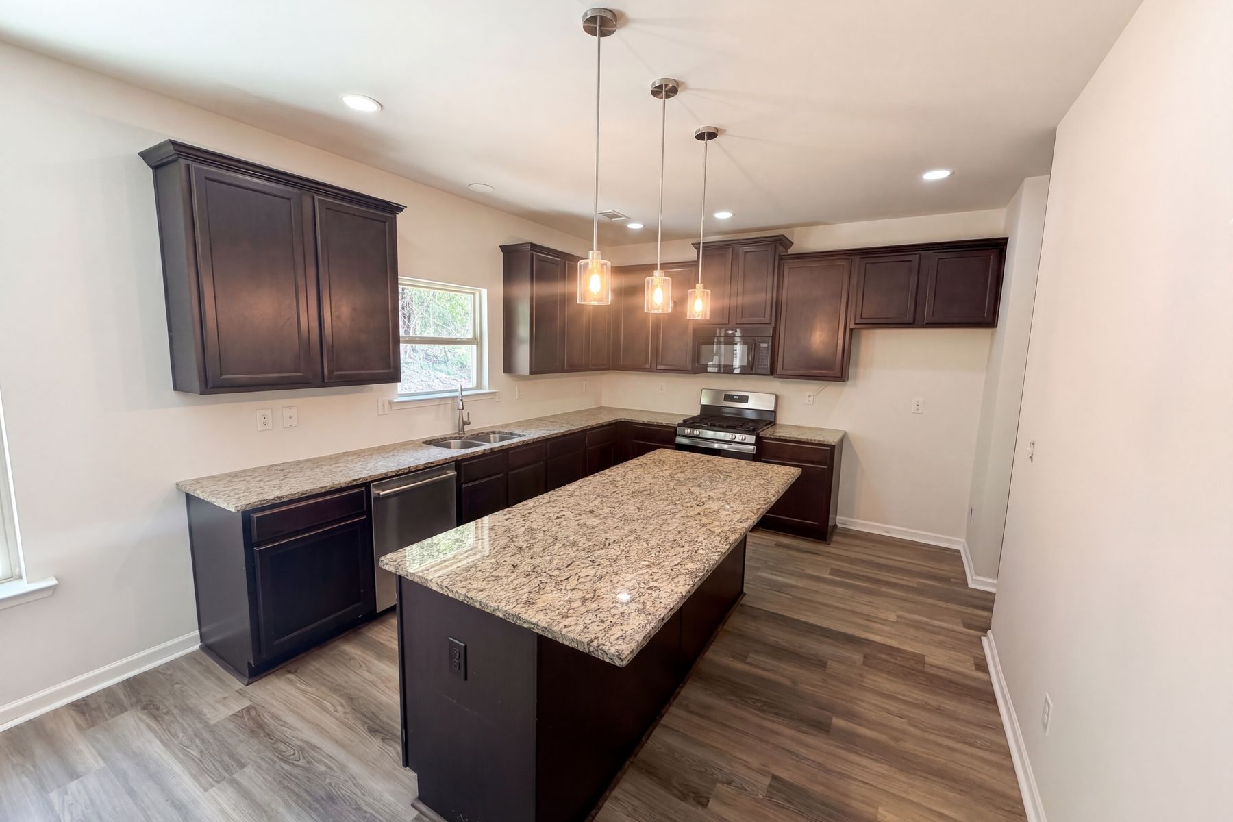 Photo 2 of 22 of 5049 Saphire Ct, Douglasville, GA