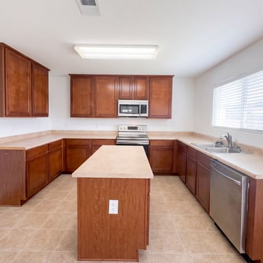Property photo 2 of 172 Bermuda Lakes Dr