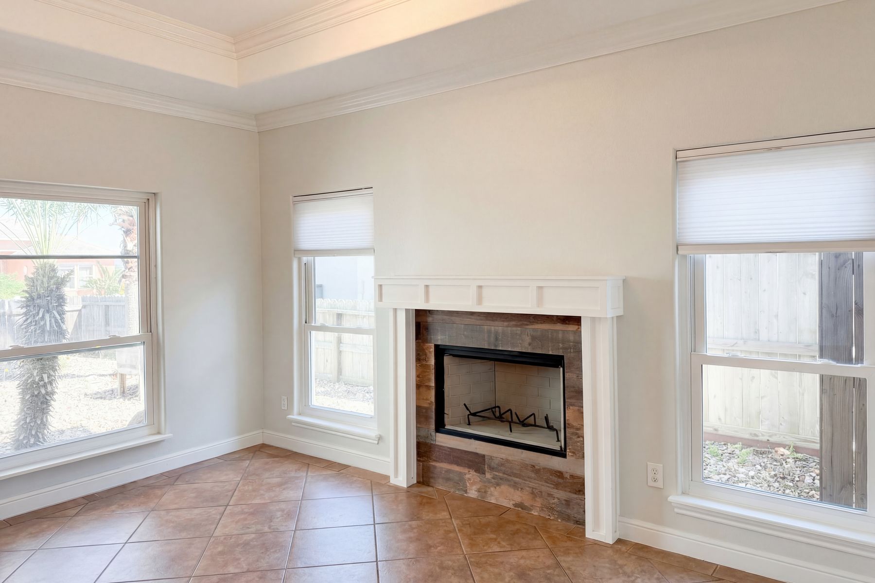 Property photo 3 of 15285 Cartagena Ct