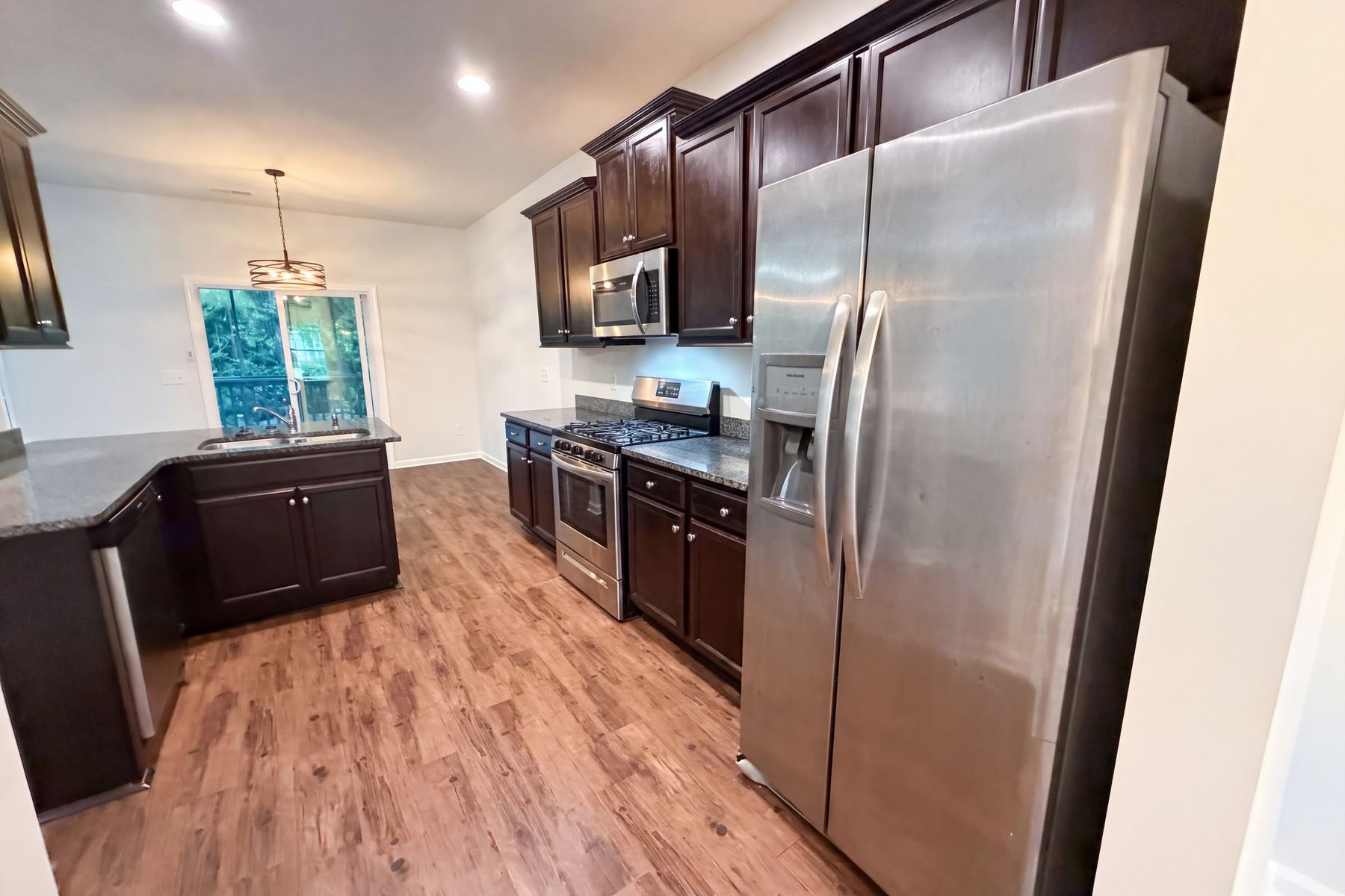 Photo 2 of 30 of 1144 Campbell Ridge Dr, Elgin, SC