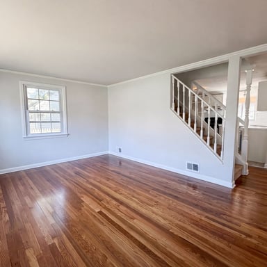 Property photo 3 of 19 Delekas Ave