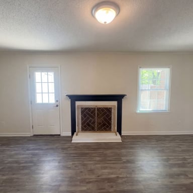 Property photo 3 of 4847 Tower Rd Apt C