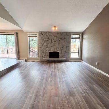 Property photo 3 of 4246 Spring Rock Cir