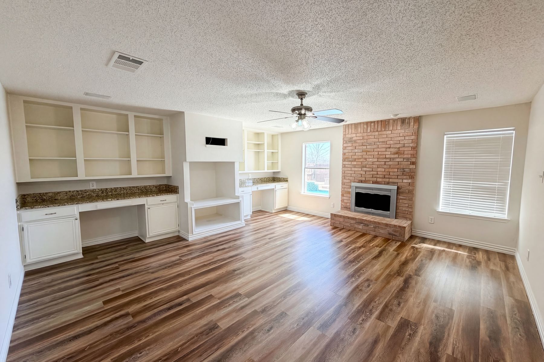 Property photo 3 of 1711 Kennedy Dr