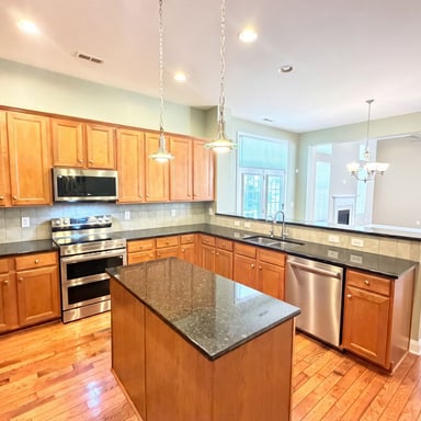 Property photo 2 of 9928 Daufuskie Dr