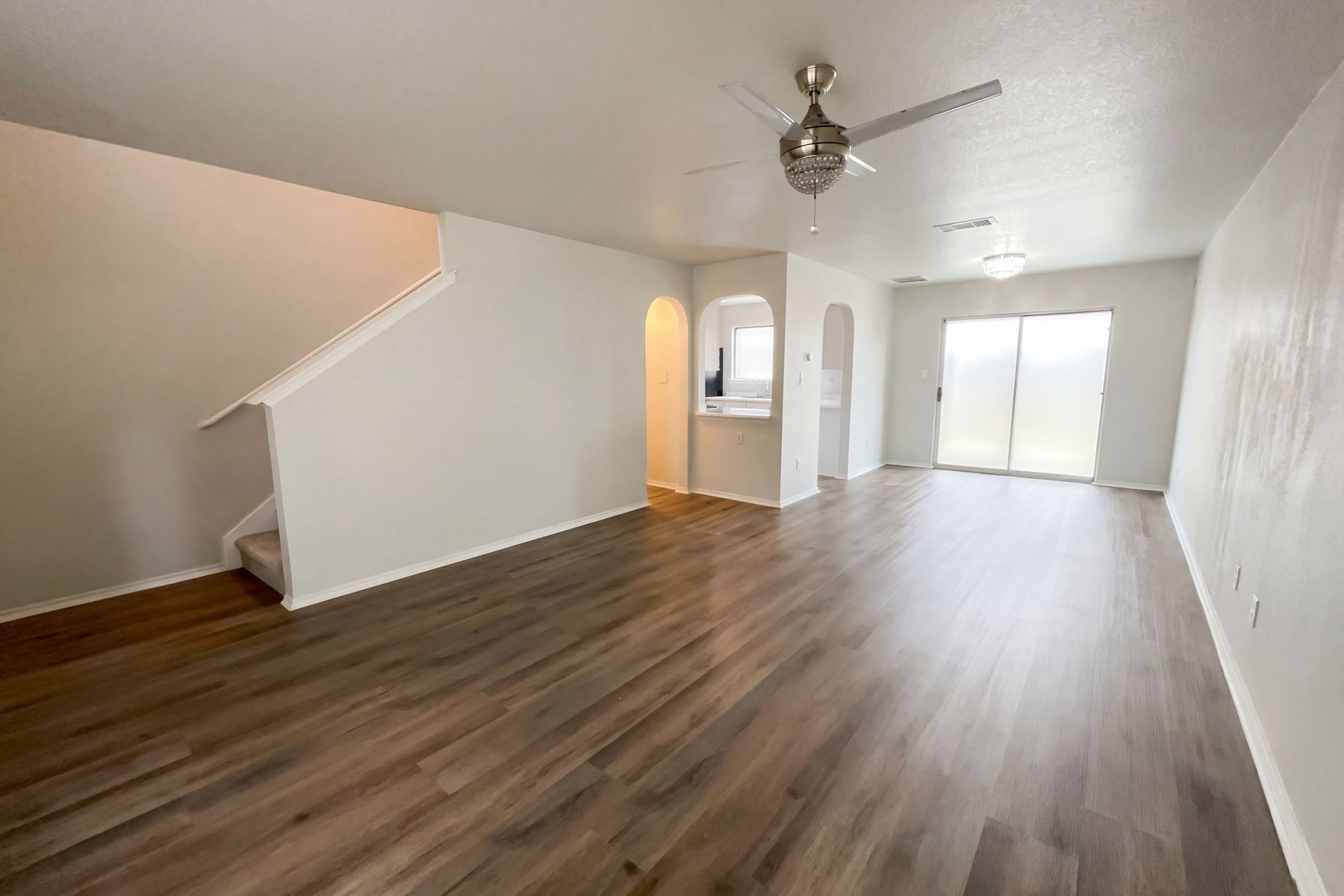 Property photo 3 of 8807 Mesa Vis