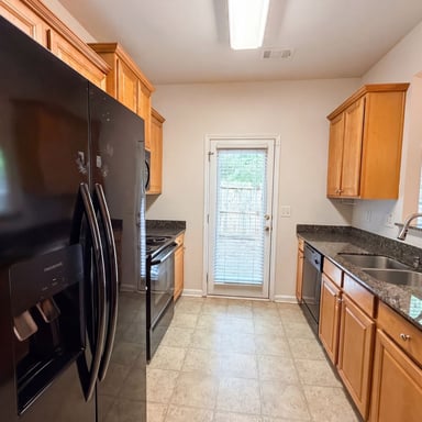 Property photo 2 of 471 Tufton Trl SE