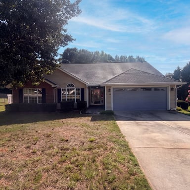 Property photo 1 of 5702 River Glen Dr