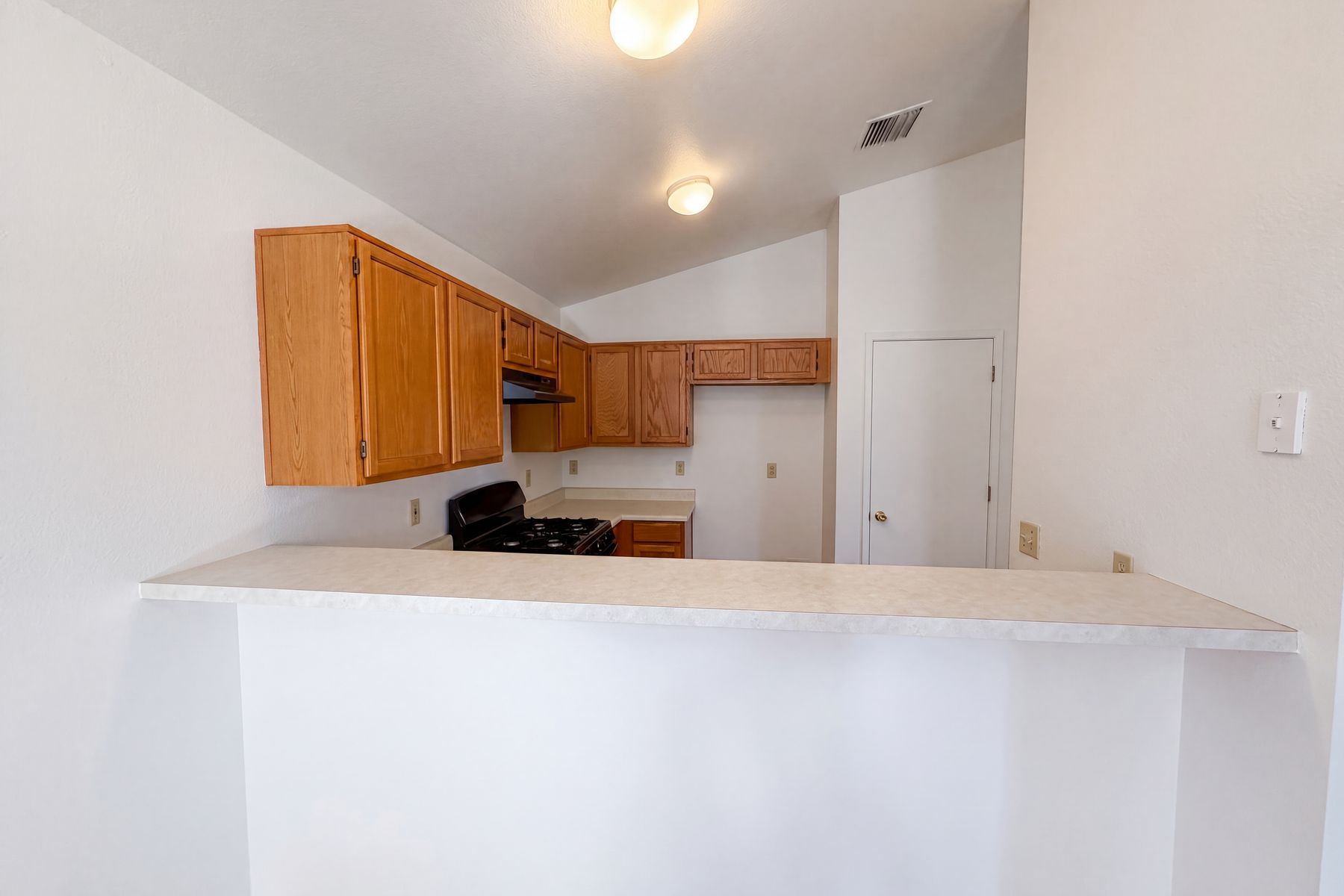 Photo 2 of 20 of 1497 W Argyle Ave, Tucson, AZ