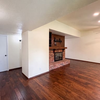 Property photo 3 of 530 Shadowcrest Ln