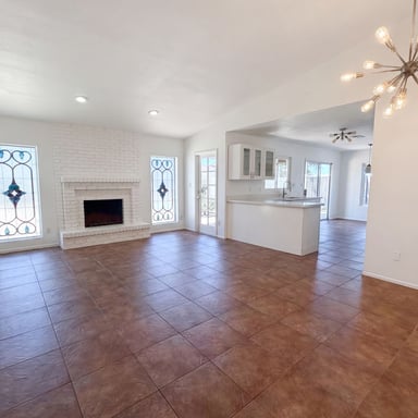 Property photo 3 of 1307 W Alamo Dr