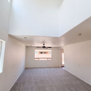 Property photo 3 of 1928 Cortina Loop SE