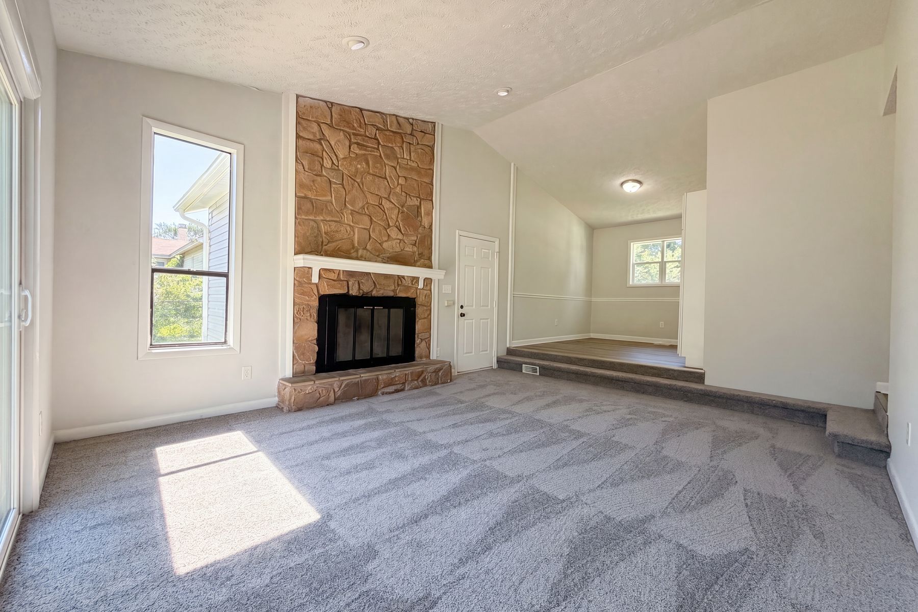 Property photo 3 of 1843 Berriedale Dr