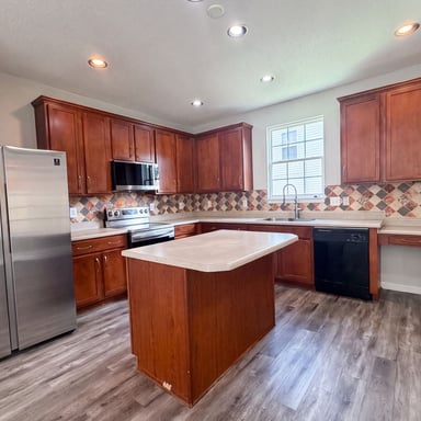Property photo 2 of 2618 Dutch Grove Cir