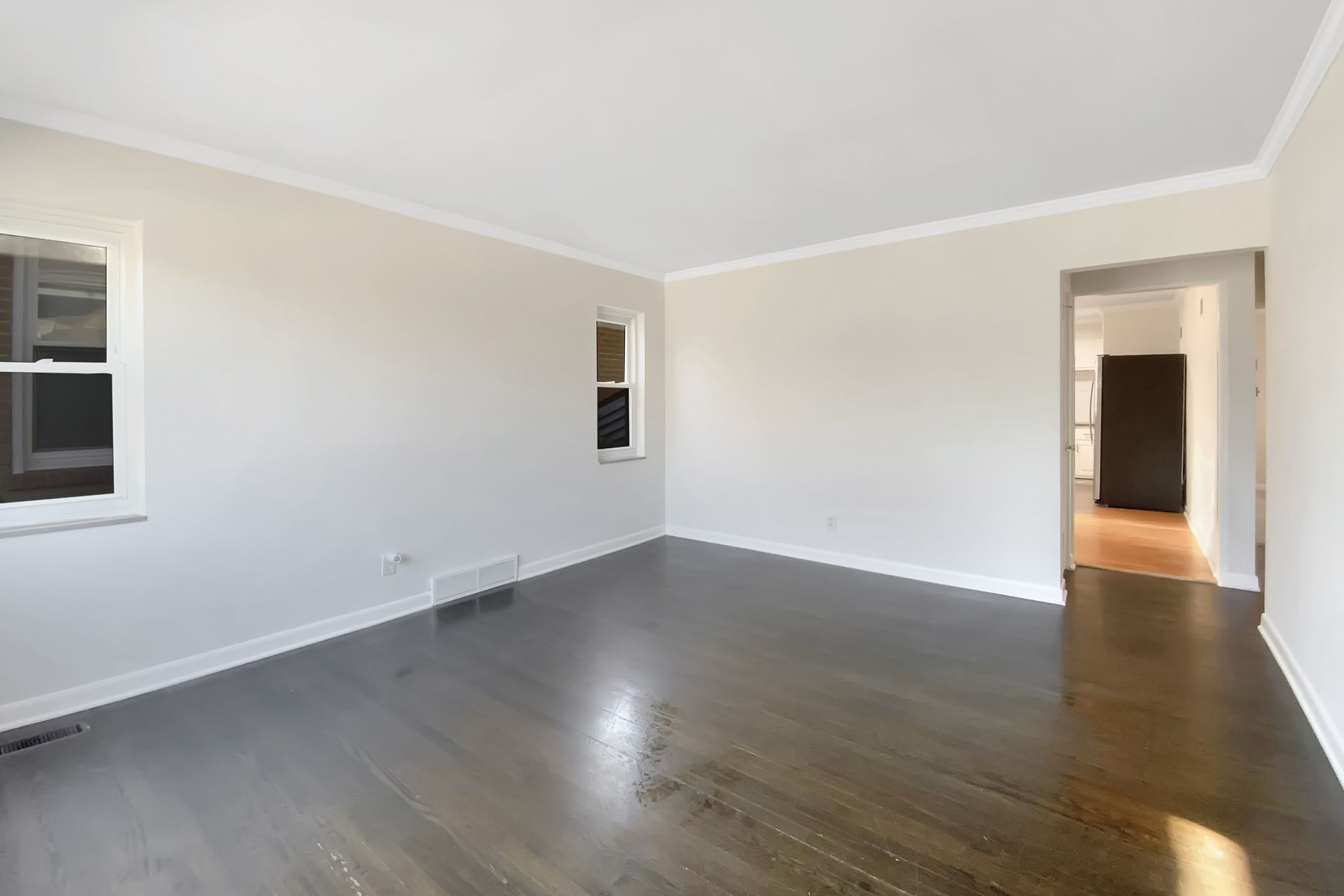 Property photo 3 of 826 Catskill Dr