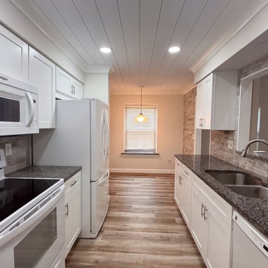 Property photo 2 of 228 Bob White Ct