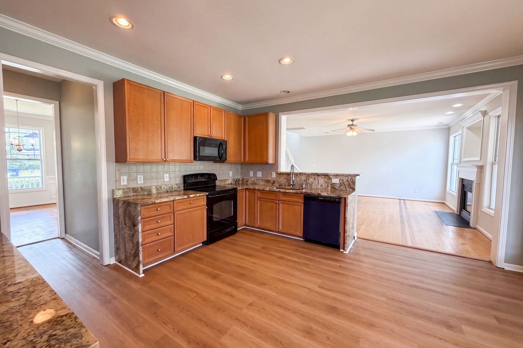 Photo 2 of 16 of 4034 Patriot Ridge Ct, Raleigh, NC