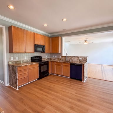 Property photo 2 of 4034 Patriot Ridge Ct