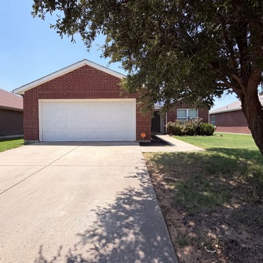 Property photo 1 of 3132 Evangeline Rd