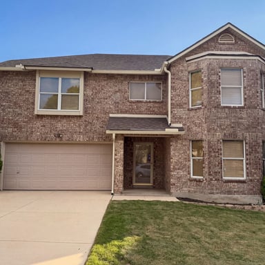 Property photo 1 of 121 Springtree Fld