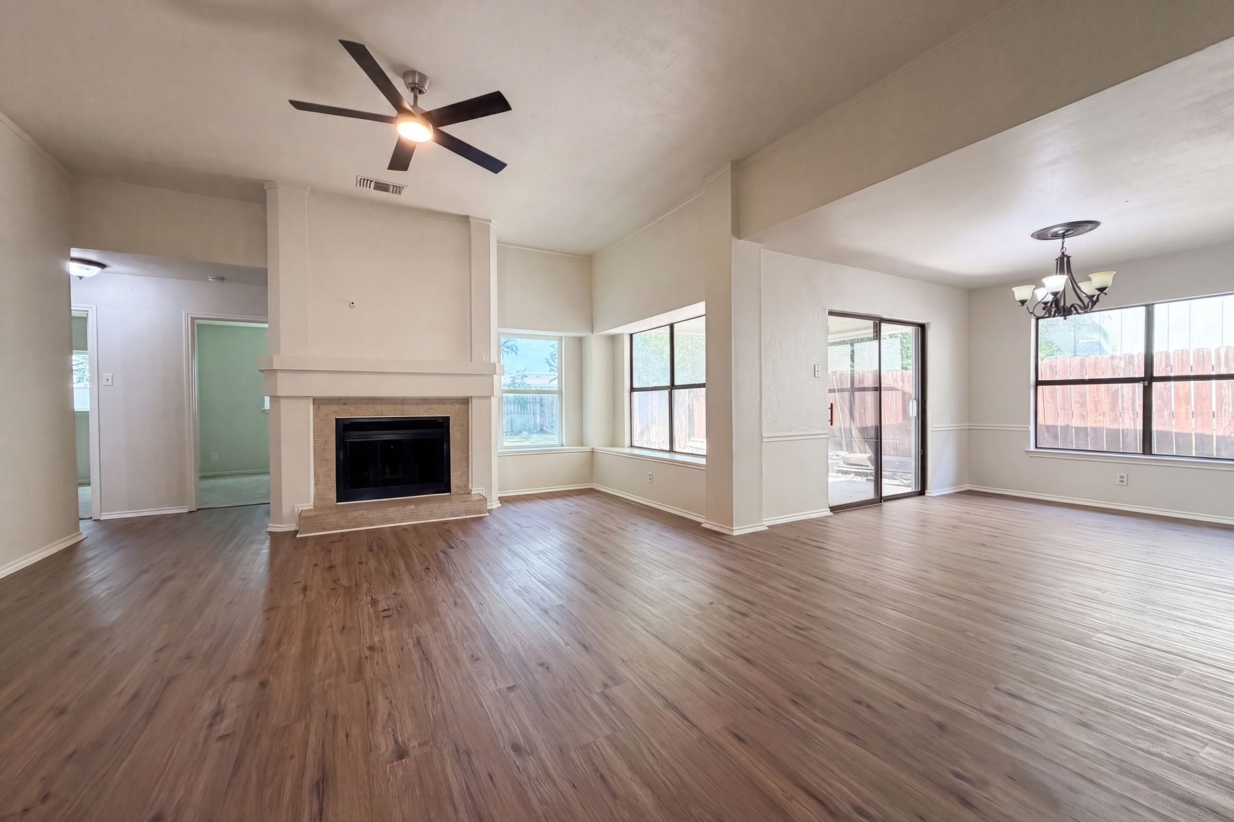 Property photo 3 of 7339 Longing Trl