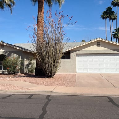 Property photo 1 of 2219 S Estrella Cir