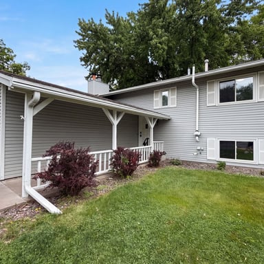 Property photo 1 of 11878 100th Pl N
