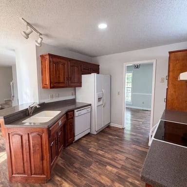 Property photo 2 of 518 Glenfield Cir