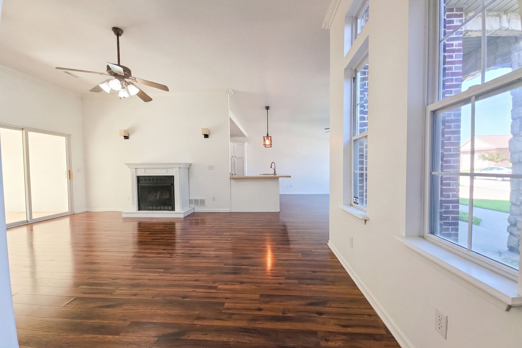 Property photo 3 of 14325 Concert Ave