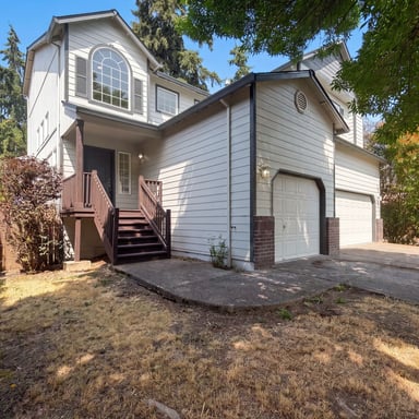 Property photo 1 of 451 NW Yosemite Ter