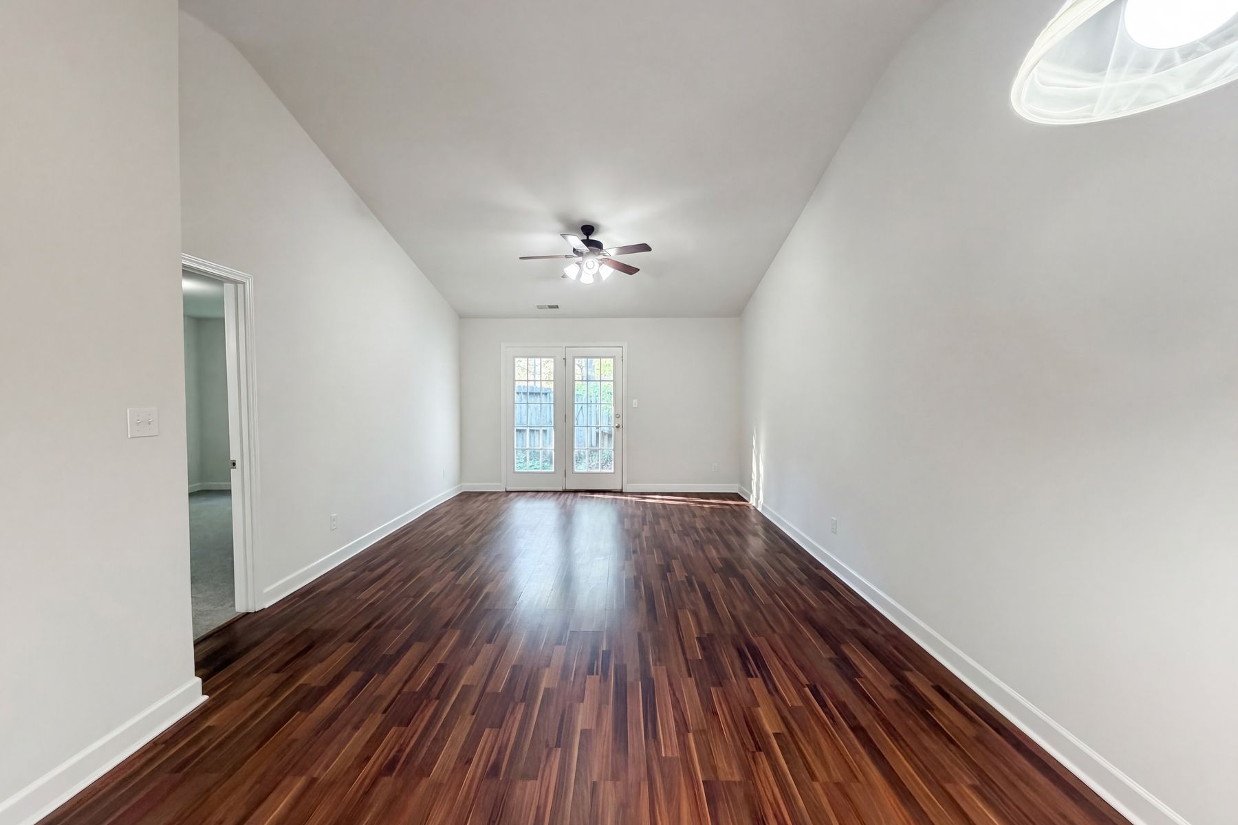 Property photo 3 of 3088 Trimble Cir NW