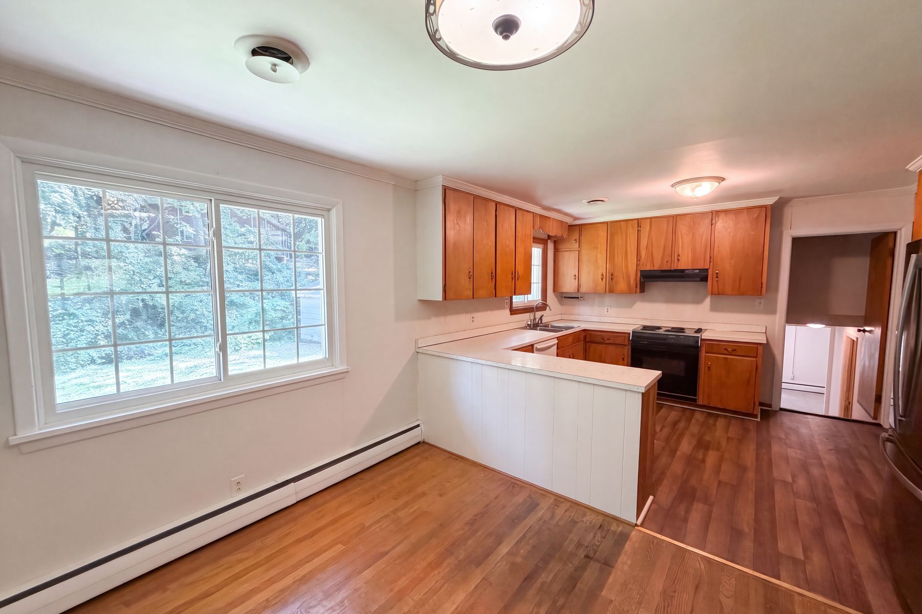 Photo 2 of 17 of 810 Beaver Dam Rd, Raleigh, NC