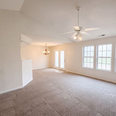 Property photo 3 of 311 Pebble Way