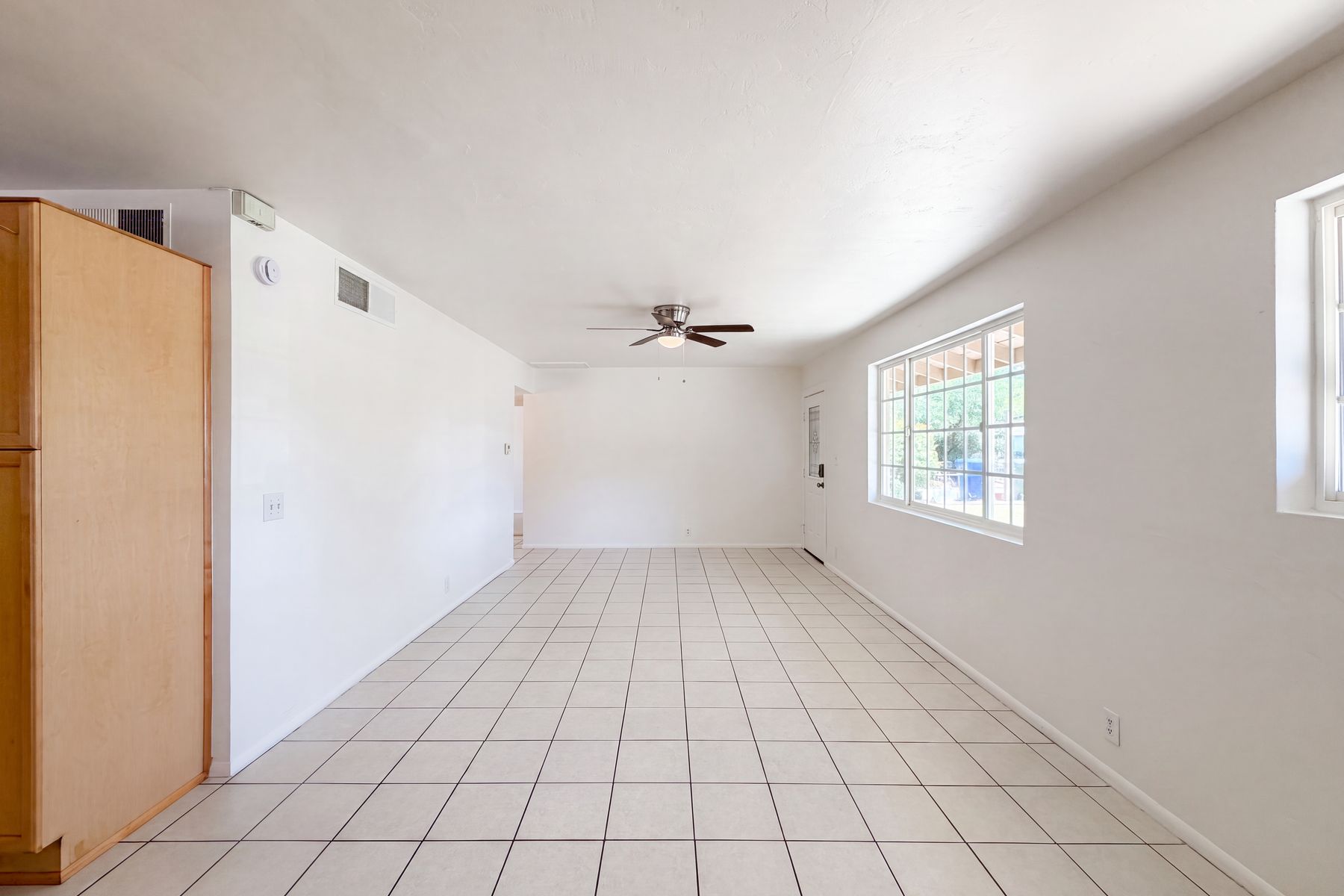 Property photo 3 of 1426 E Williams St