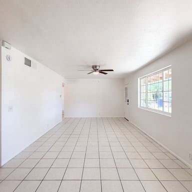 Property photo 3 of 1426 E Williams St