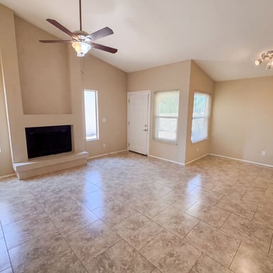 Property photo 3 of 1388 N Los Altos Dr