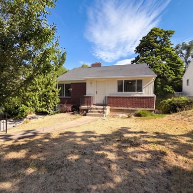 Property photo 1 of 1318 29th St