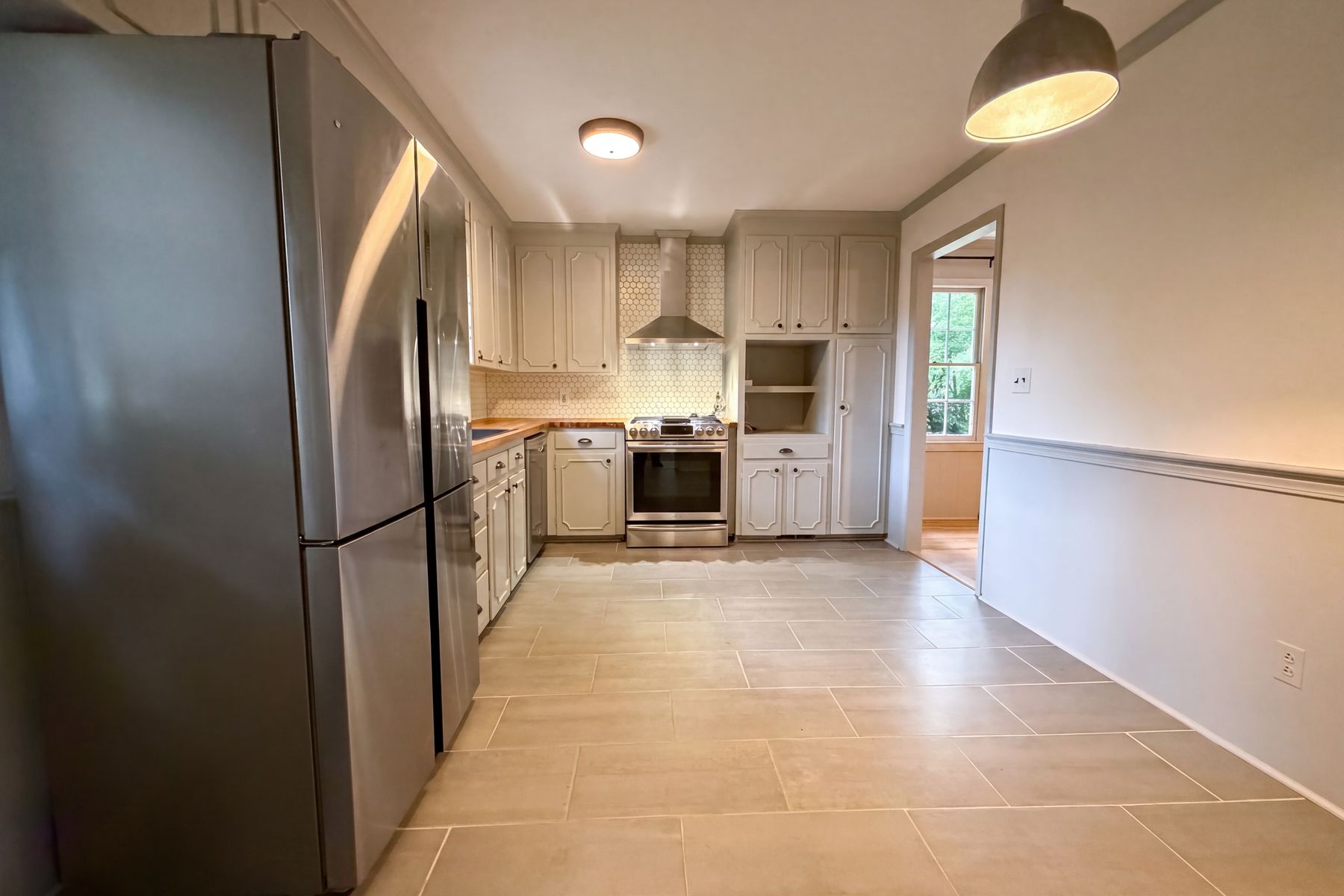Photo 2 of 18 of 3010 Hope Valley Rd, Winston Salem, NC