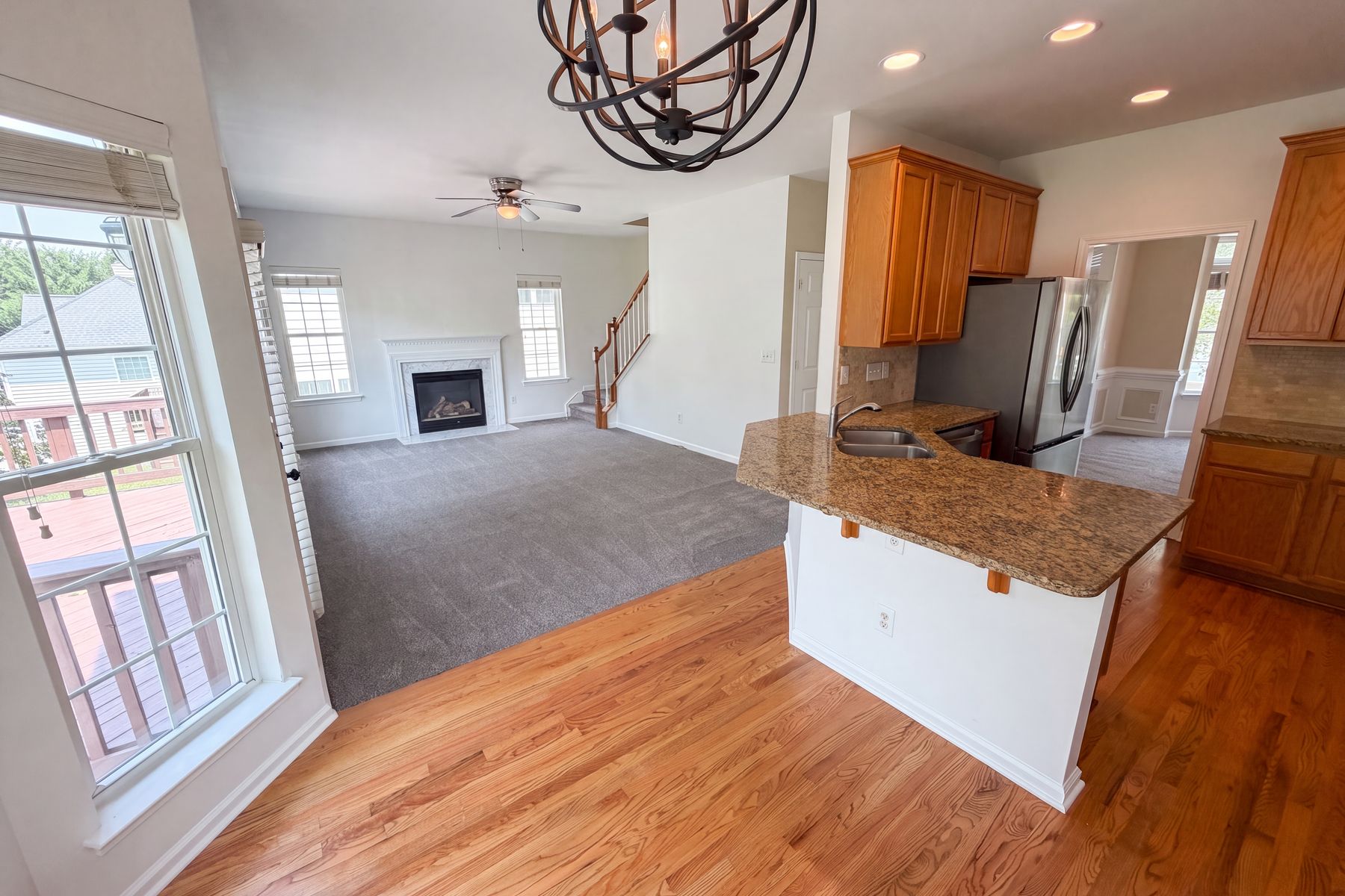 Property photo 3 of 2318 Phlox Ct