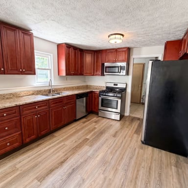 Property photo 2 of 5444 Kenbridge Dr