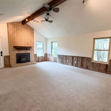 Property photo 3 of 208 Dakota Dr