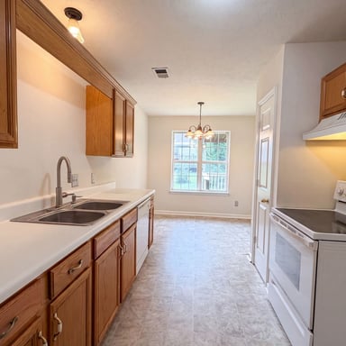 Property photo 2 of 499 Holland Ridge Dr