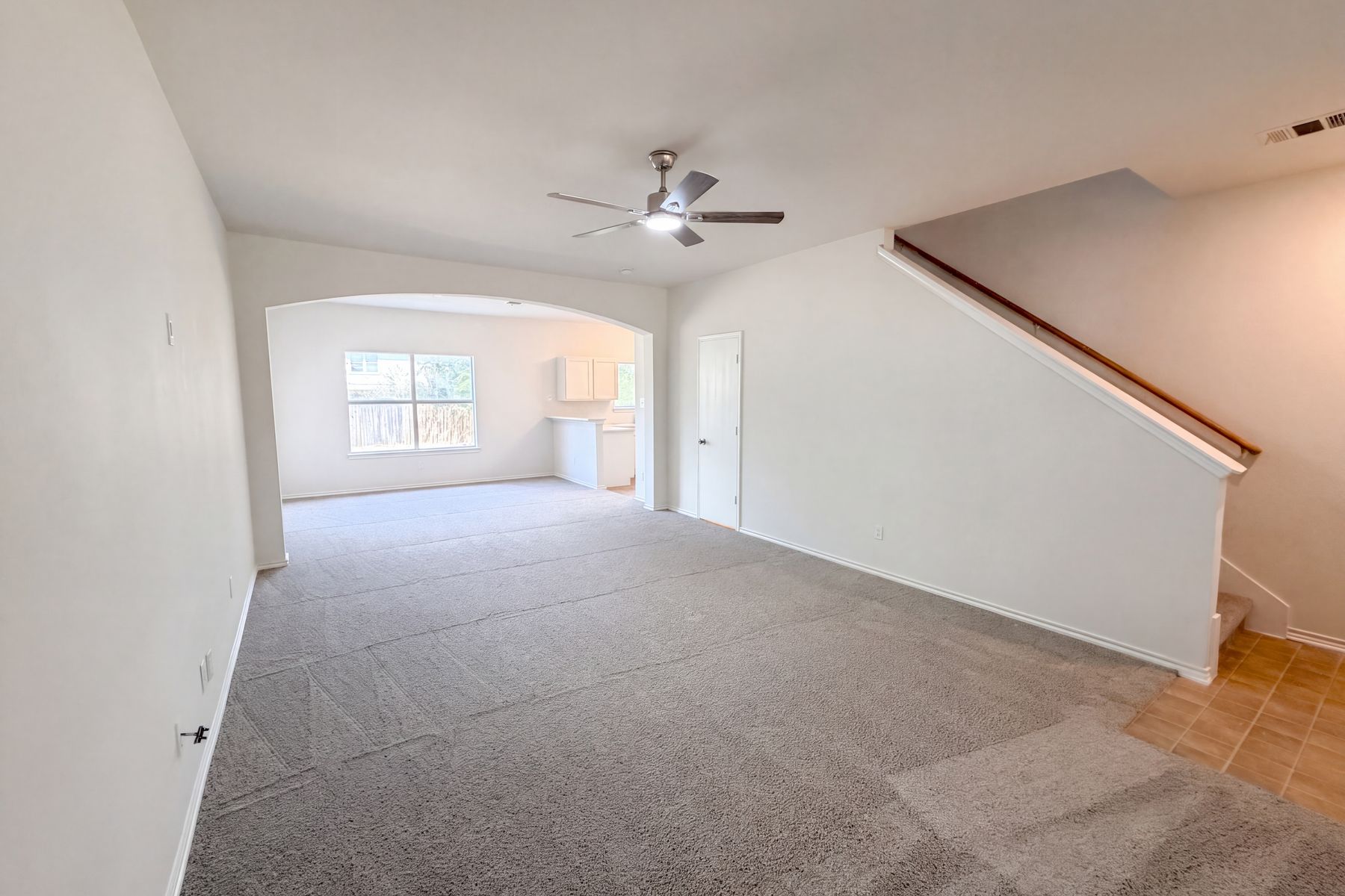 Property photo 3 of 710 Encanto Dr