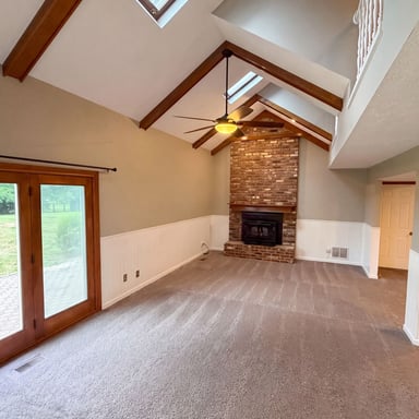 Property photo 3 of 8005 Edgewood Ct