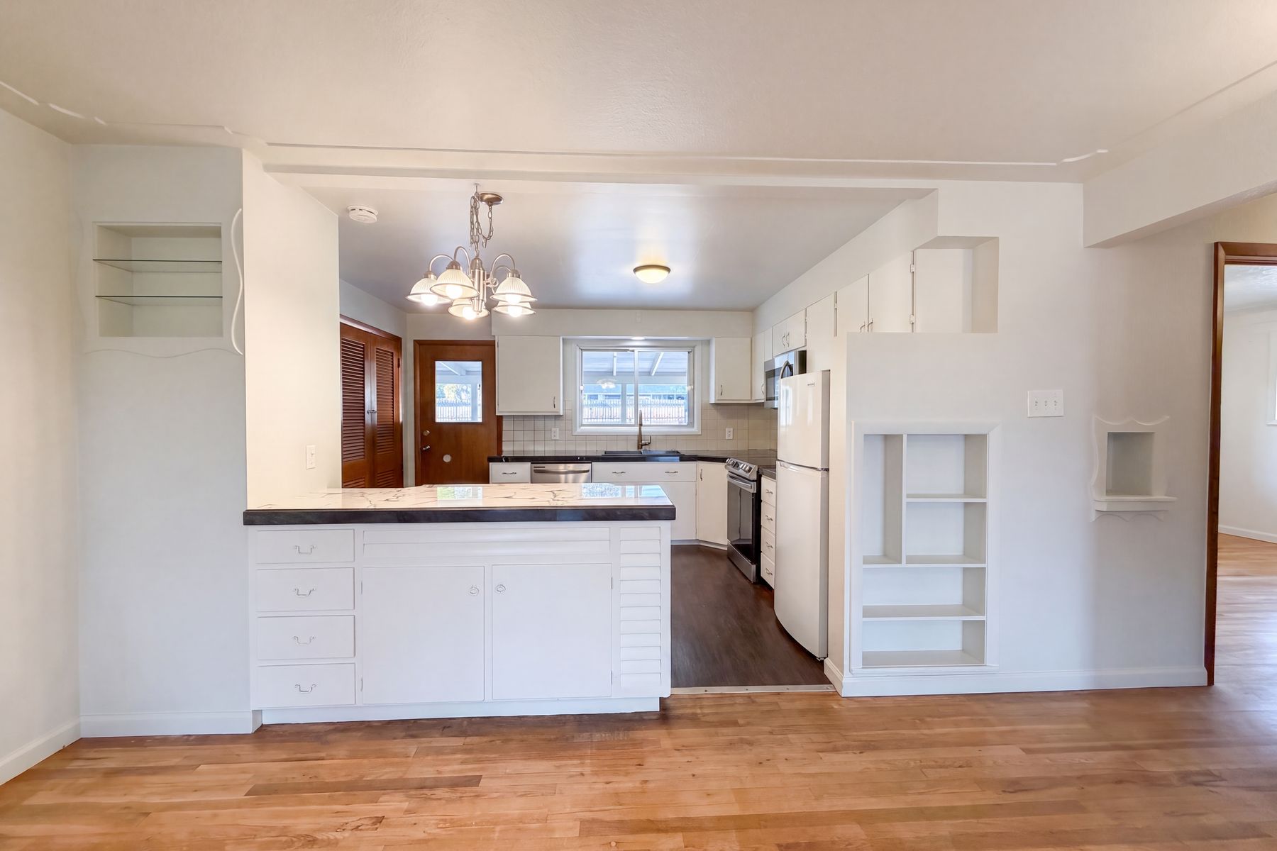 Photo 2 of 43 of 1535 W 15th St, Loveland, CO