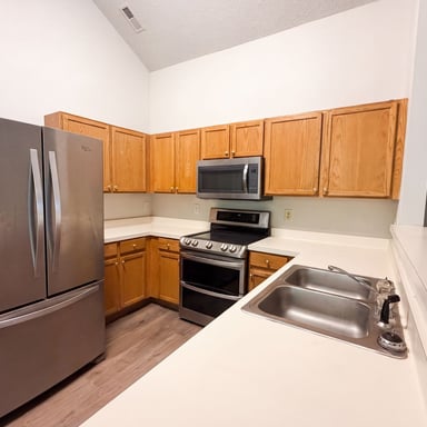 Property photo 2 of 4536 Drewbridge Way