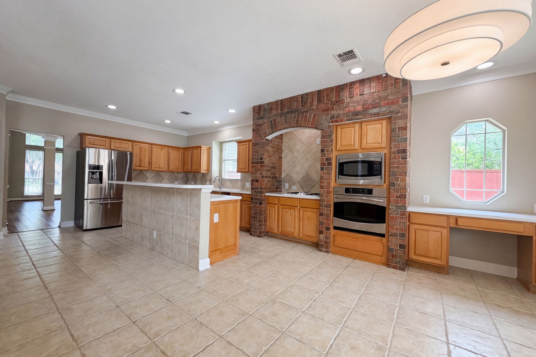 Photo 2 of 23 of 13419 Star Heights Dr, San Antonio, TX